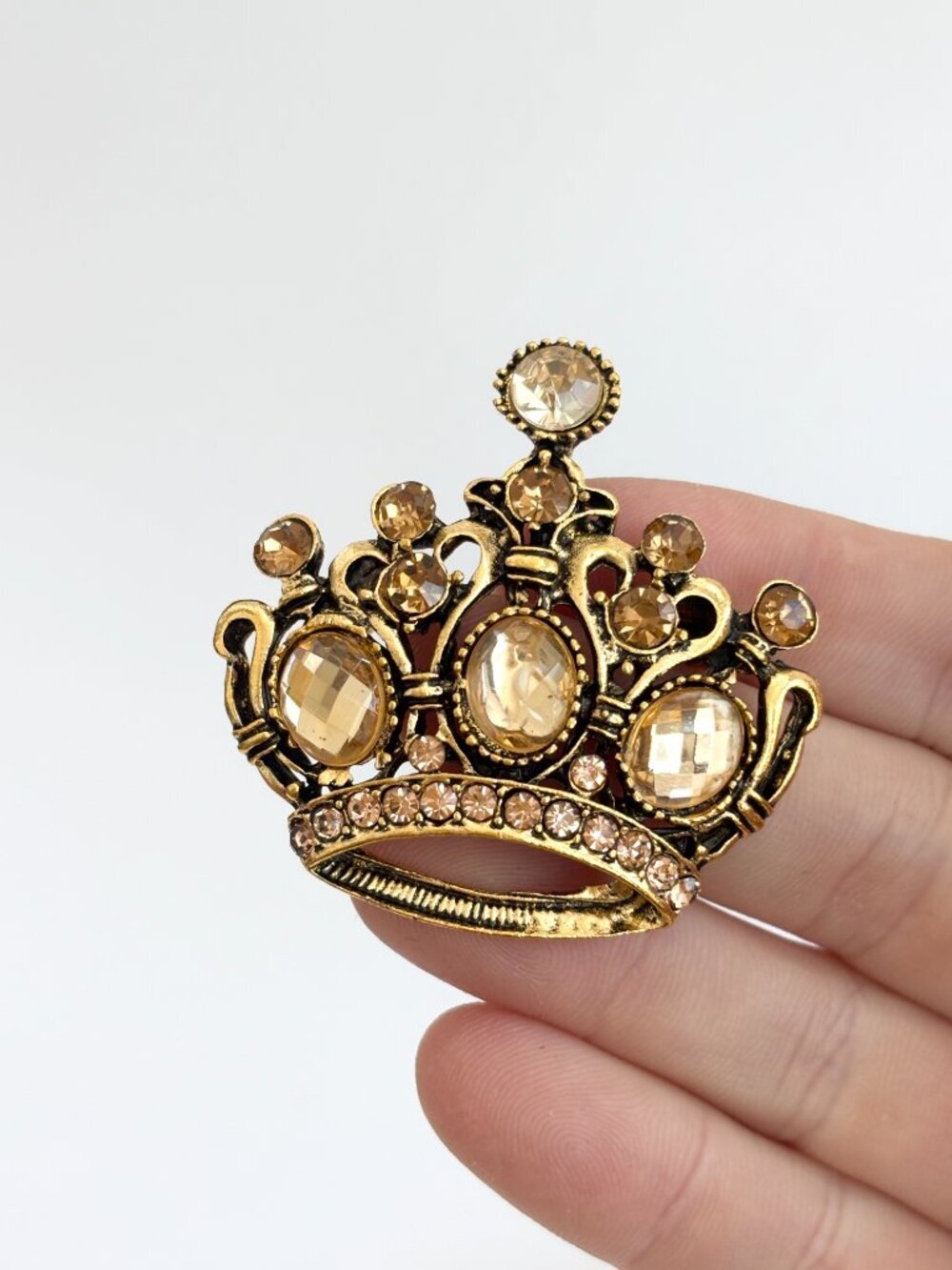 Crown Shaped Champagne Rhinestone Gold Toned Vintage Inspired Brooch | Pin - Picture 14 of 14